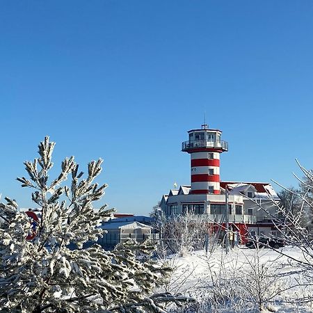 Gelbes Haus Seenland Ferienwohnungen Xl Elsterheide Esterno foto