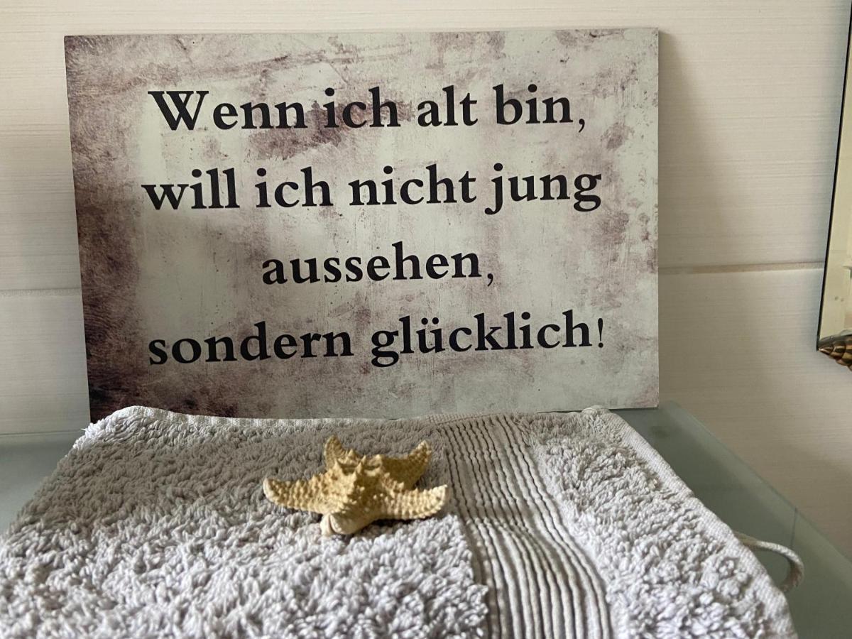 Gelbes Haus Seenland Ferienwohnungen Xl Elsterheide Esterno foto